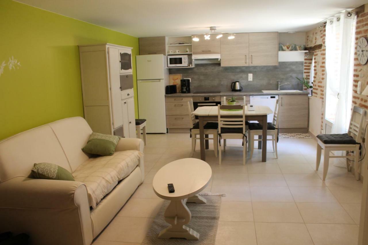 Gite Clodeguy Saint-Sylvestre-sur-Lot Ngoại thất bức ảnh